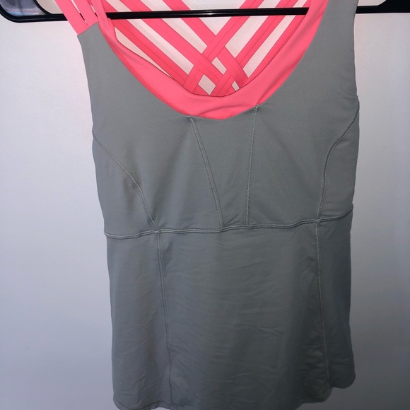 Lulu lemon tank top - Picture 2 of 3
